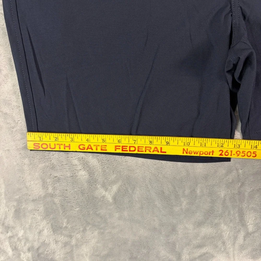 NEW LEVIS 'XX Chino Tech Shorts' Mens 44 Navy Blue Stretch Lightweight 8